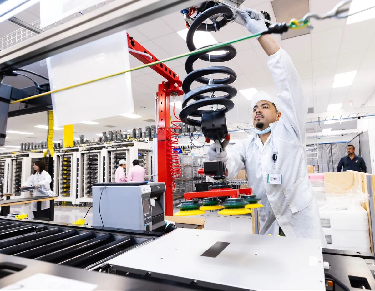 Servidor de Apple, de los primeros que salen de una fábrica norteamericana de Apple