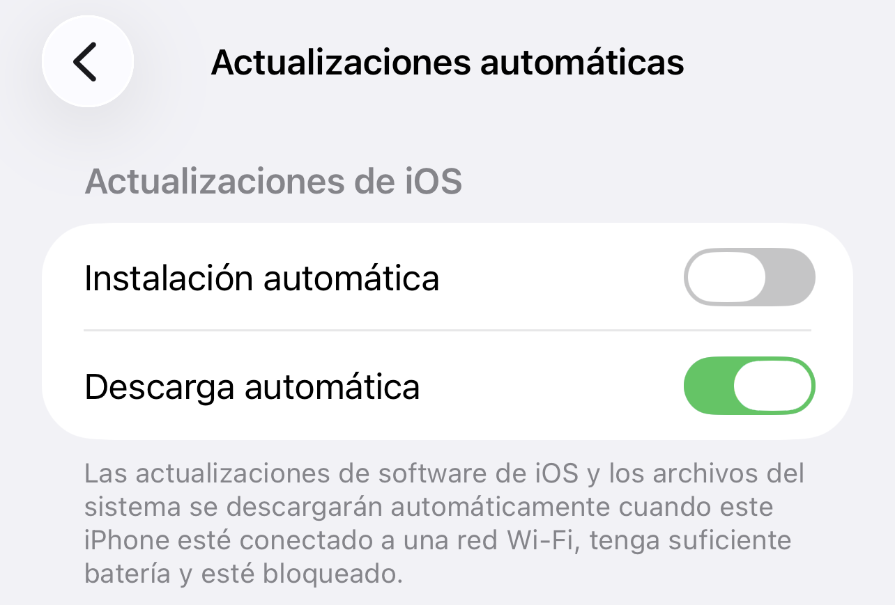 Option de téléchargement automatique des mises à jour iOS activée