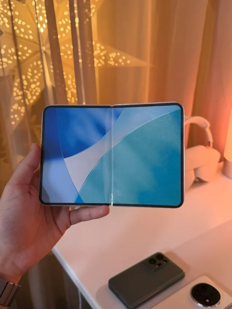 L'iPhone pliable n'aura pas de couleurs amusantes, mais les habituels argent, blanc et noir