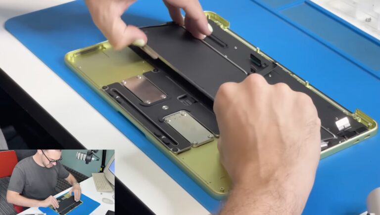 Le MacBook Neo est le plus simple à réparer, sa batterie n'utilise pas de colle !