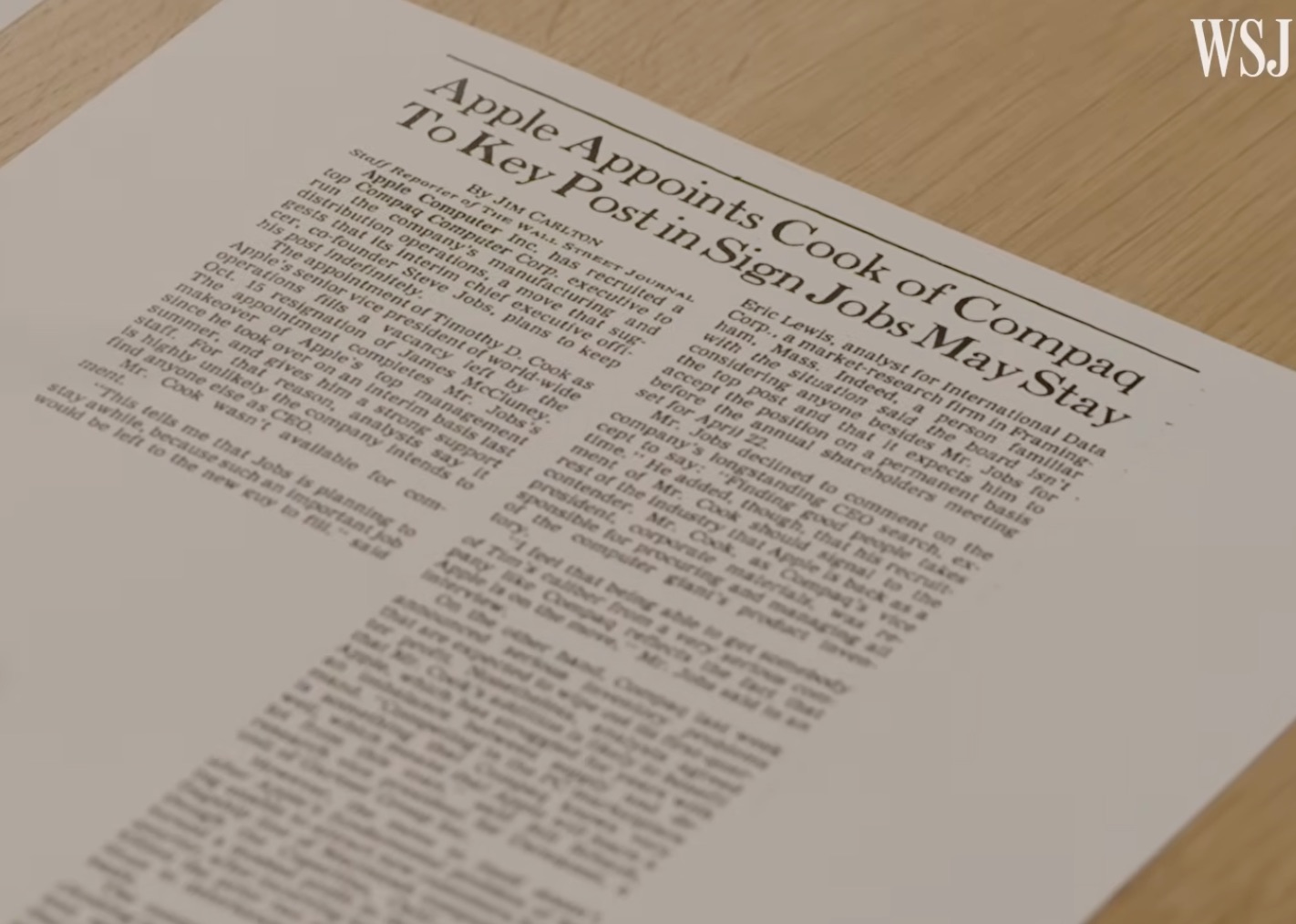 Article du Wall Street Journal mentionnant l'embauche de Tim Cook par Apple. Provient de Compaq Computer Corp.