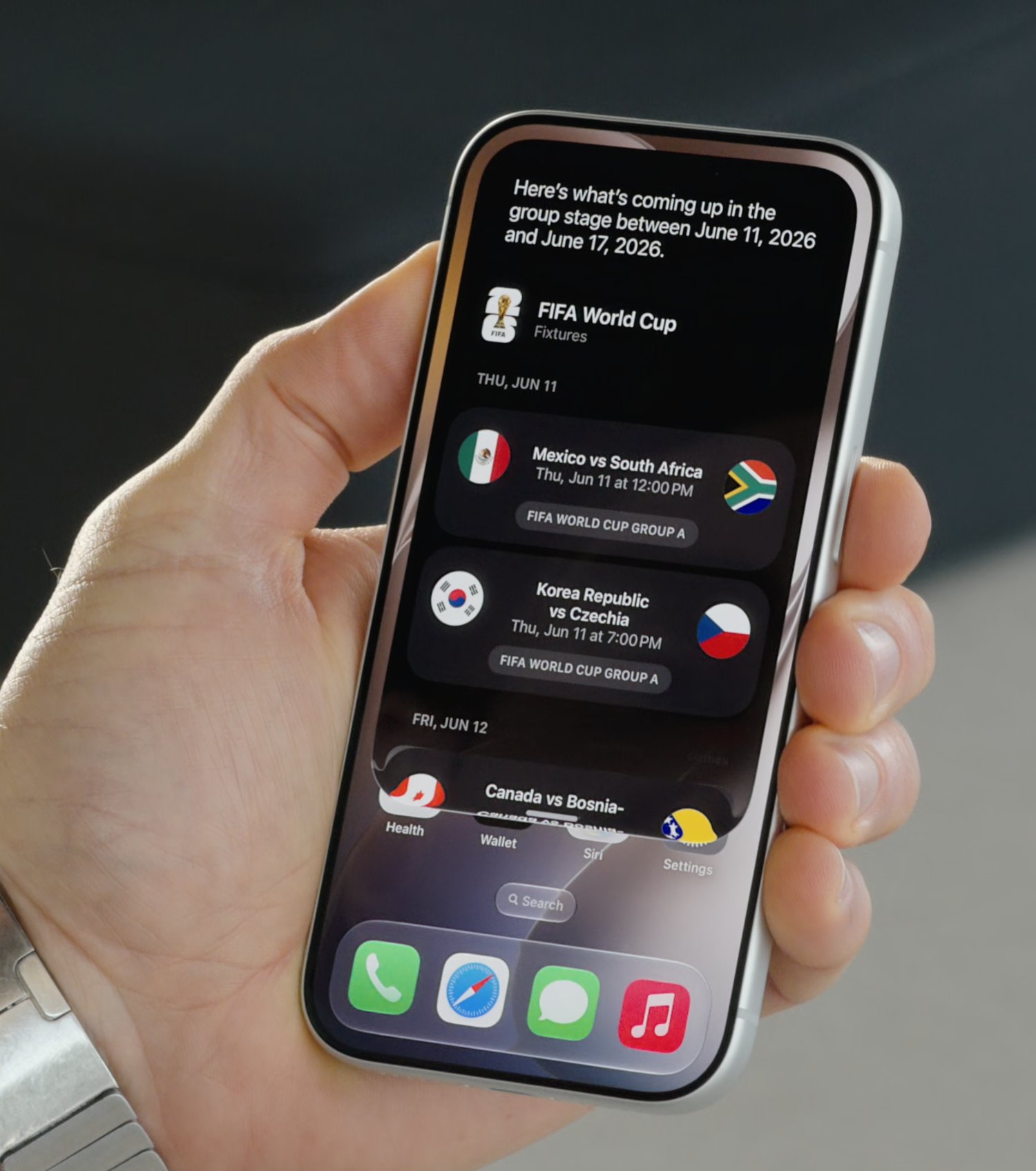 Siri affiche les résultats directement depuis Dynamic Island, sans quitter où que nous soyons