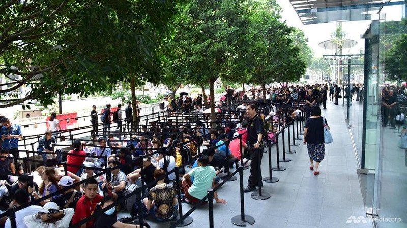 Files d'attente pour acheter l'iPhone XS