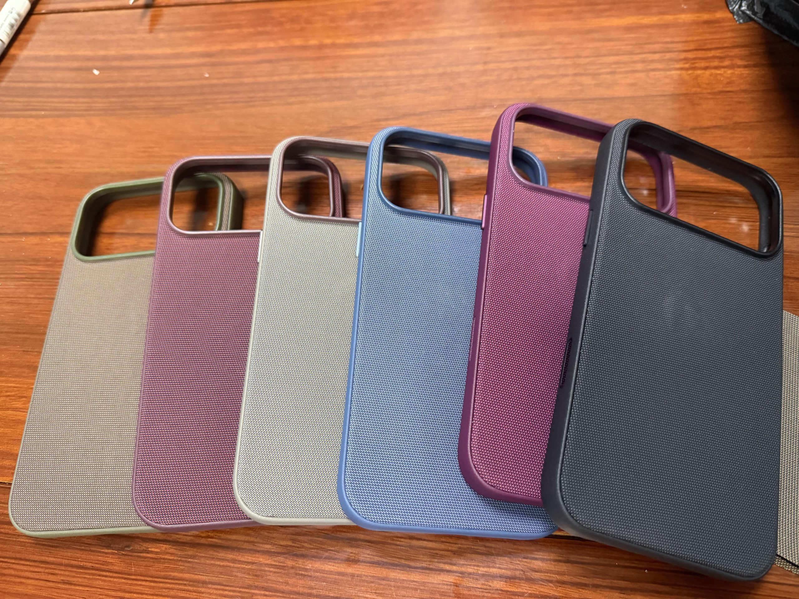 Supuestas fundas de Apple para el iPhone 18 Pro Max