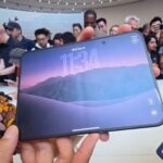 Oui, vous pouvez remarquer, bien que peu, le pliage de l'écran intérieur de l'iPhone